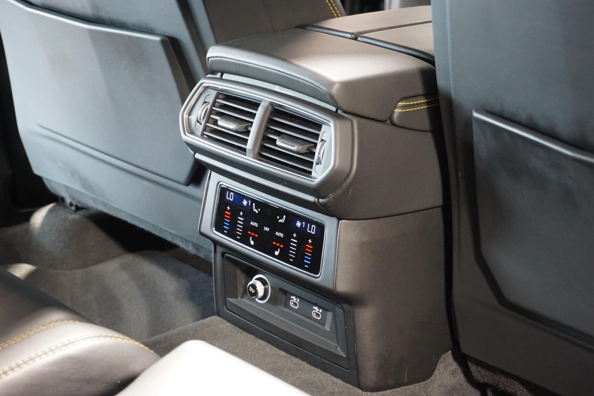 Lamborghini Urus 4.0 V8 BiTurbo SUV 5dr Petrol Auto 4WD Euro 6 (650 ps)